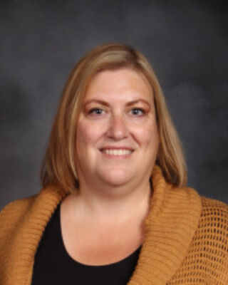 Photo of Erin Tanner Photo of Erin Tanner